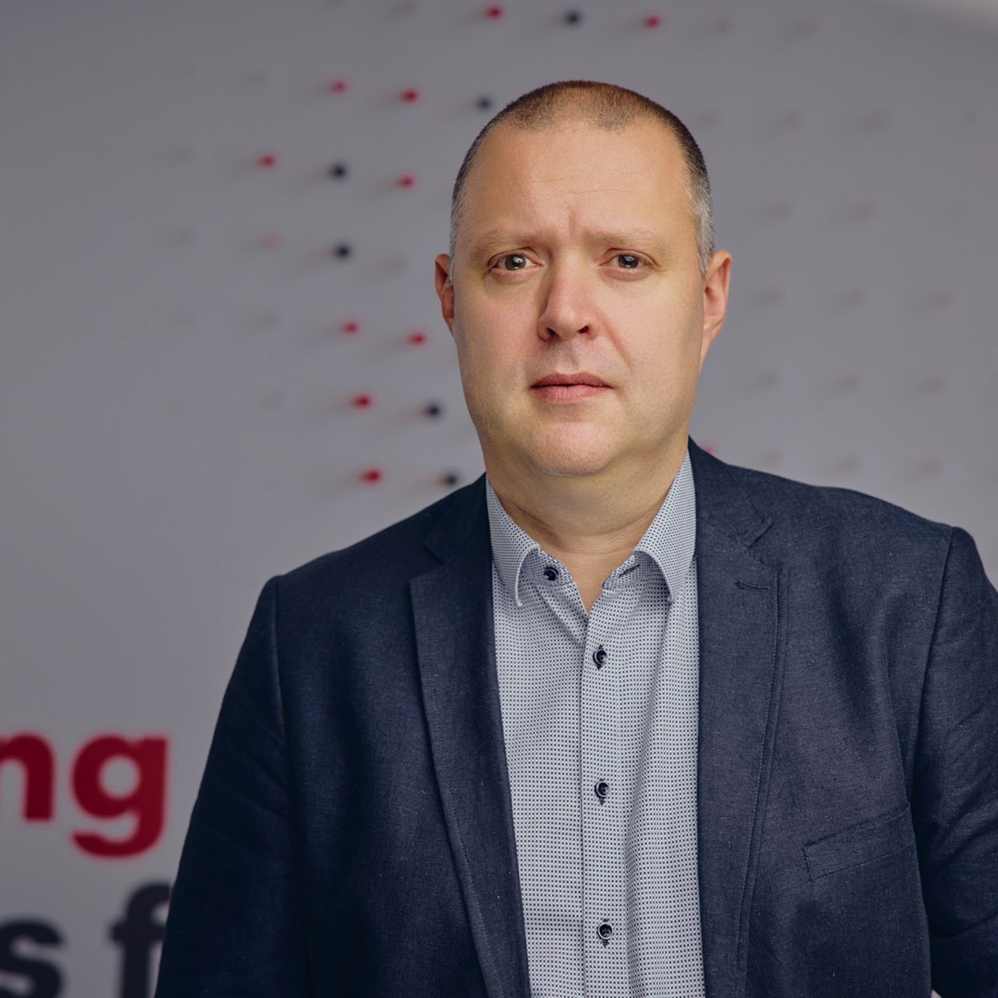Siniša Nišavić, Direktor upravljanja naložb 