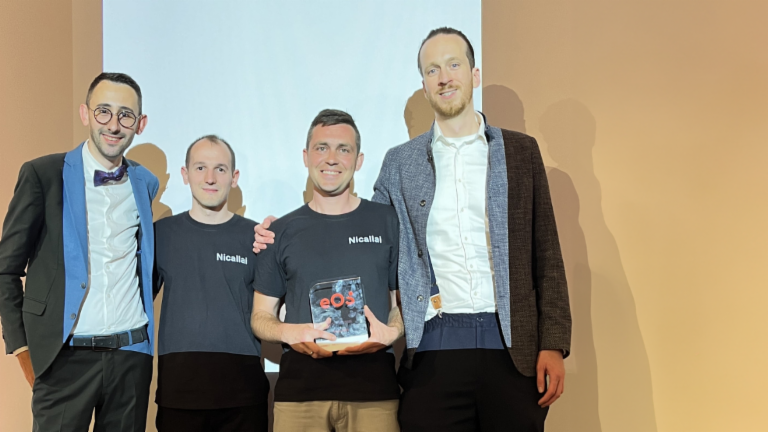 Innovation contest: The winning team presented artificial intelligence (AI) that can independently make and receive call center calls.