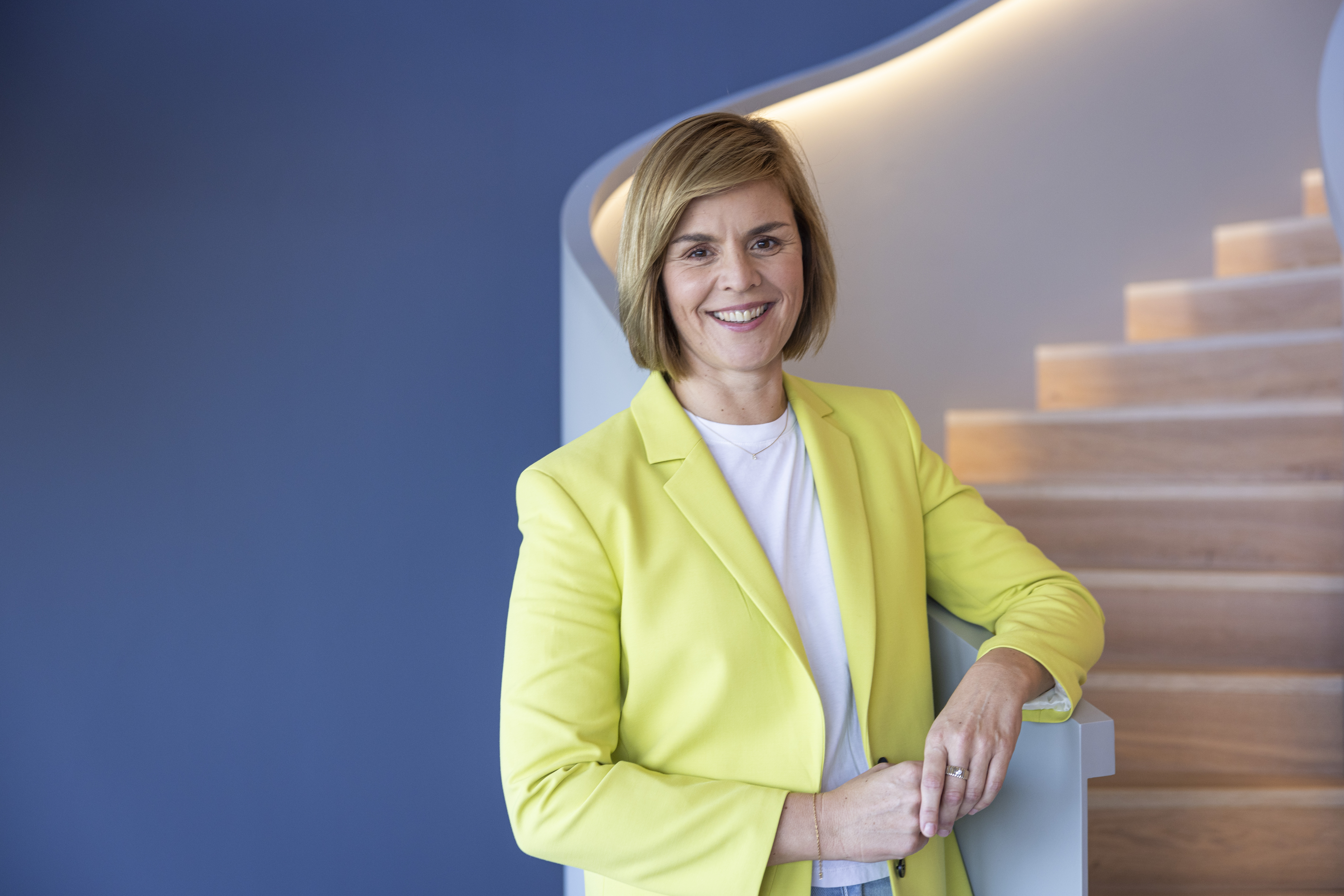Portret dr. Eve Griewel, CFO skupine EOS