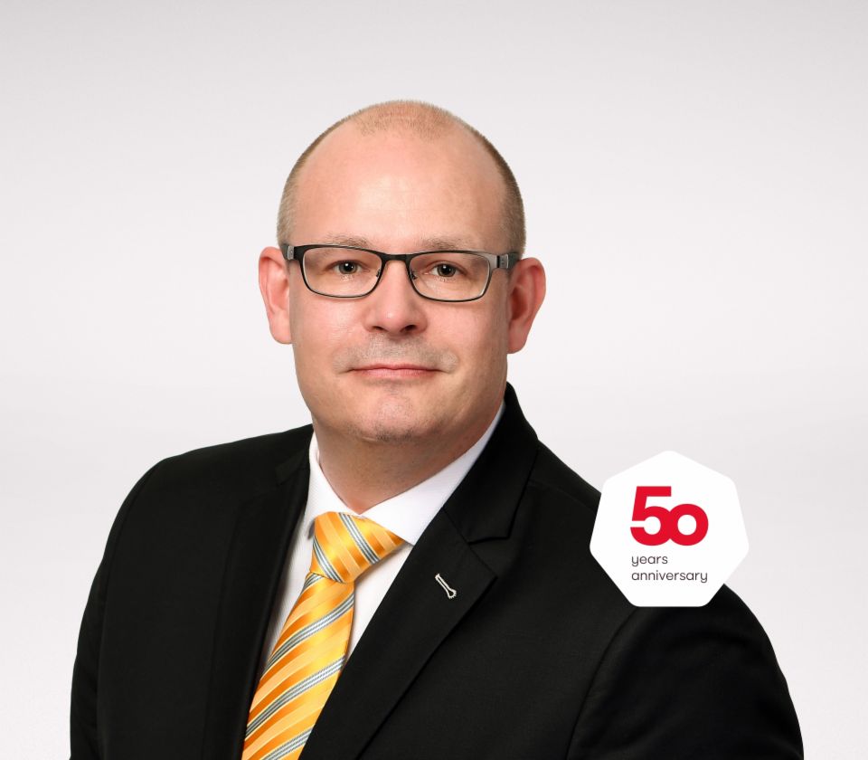 Portret Clausa Spedtsberga, predsednika FENCA