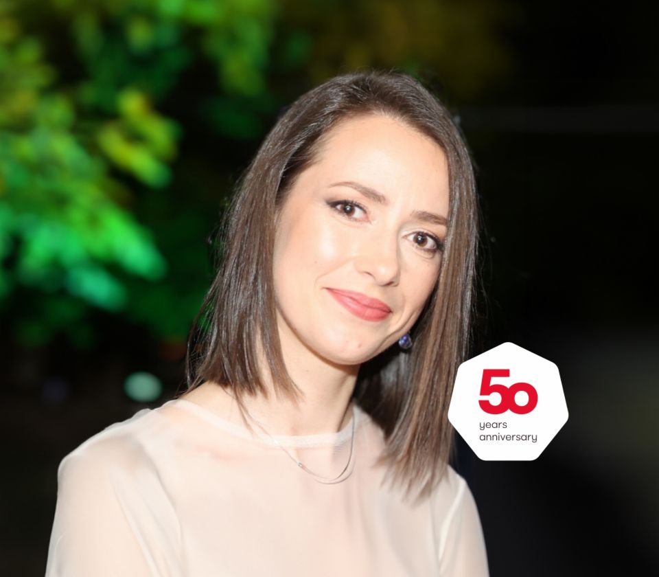 Portret Dilyane Taneve, vodje korporativnih in mednarodnih izterjav, EOS Bolgarija 